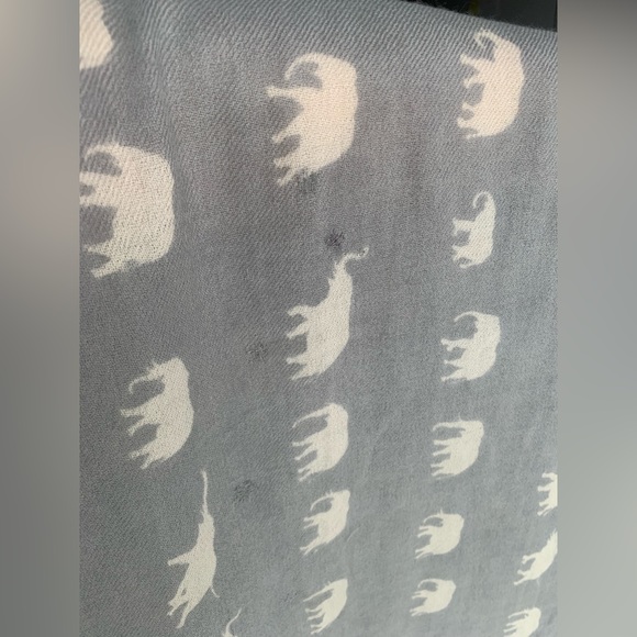 Wool Elephant Long Rectangular Wrap Palatine Scarf - Picture 16 of 16